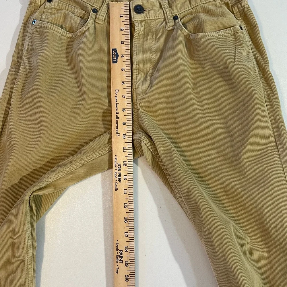 American Eagle Men's 32 x 34 Corduroy Pants in Khaki GUC